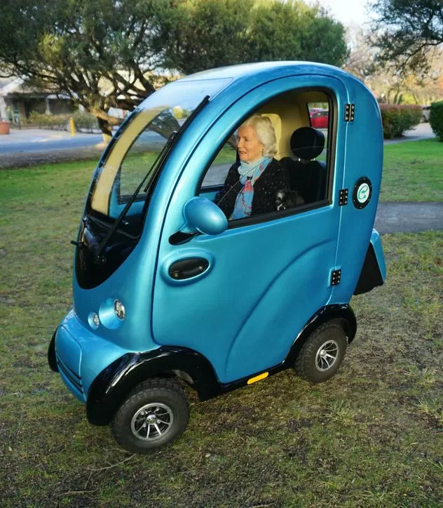 Wombat mobility scooter - fully enclosed