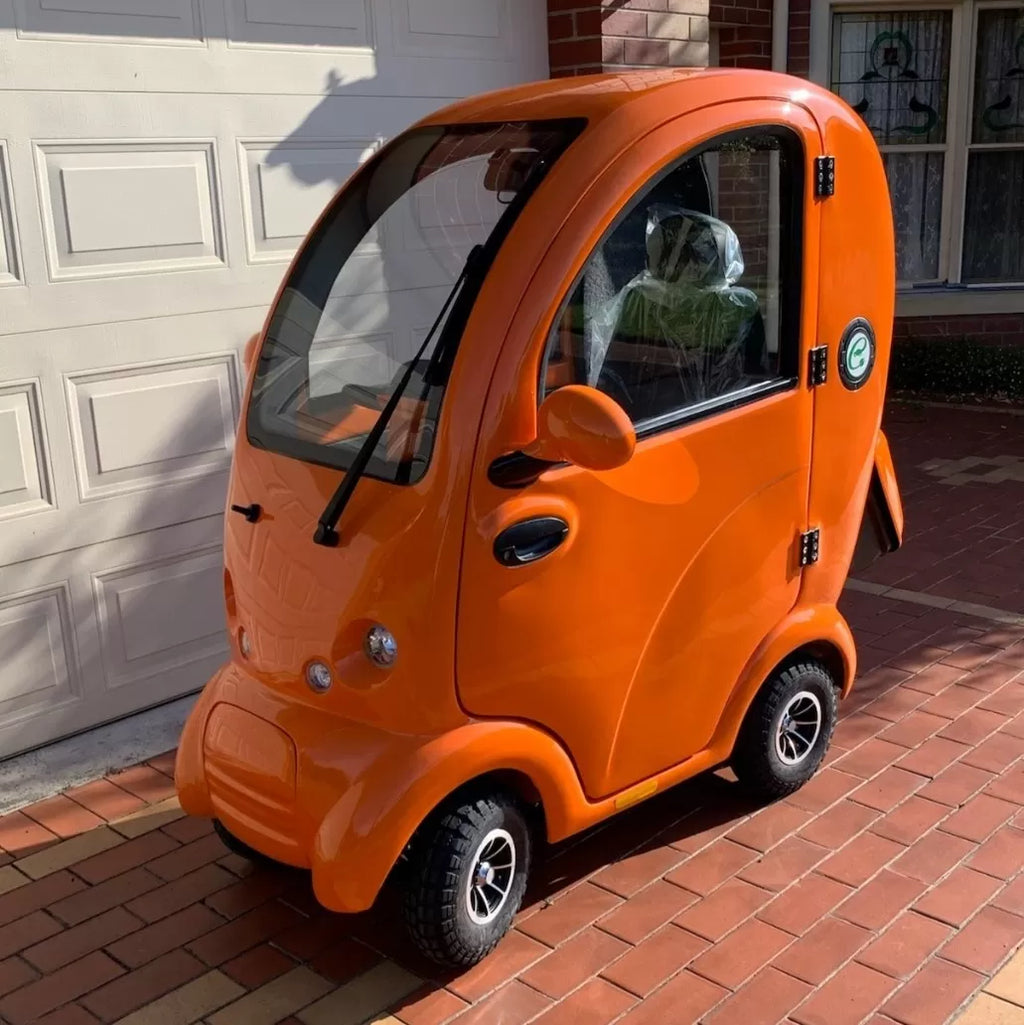 Wombat mobility scooter - fully enclosed